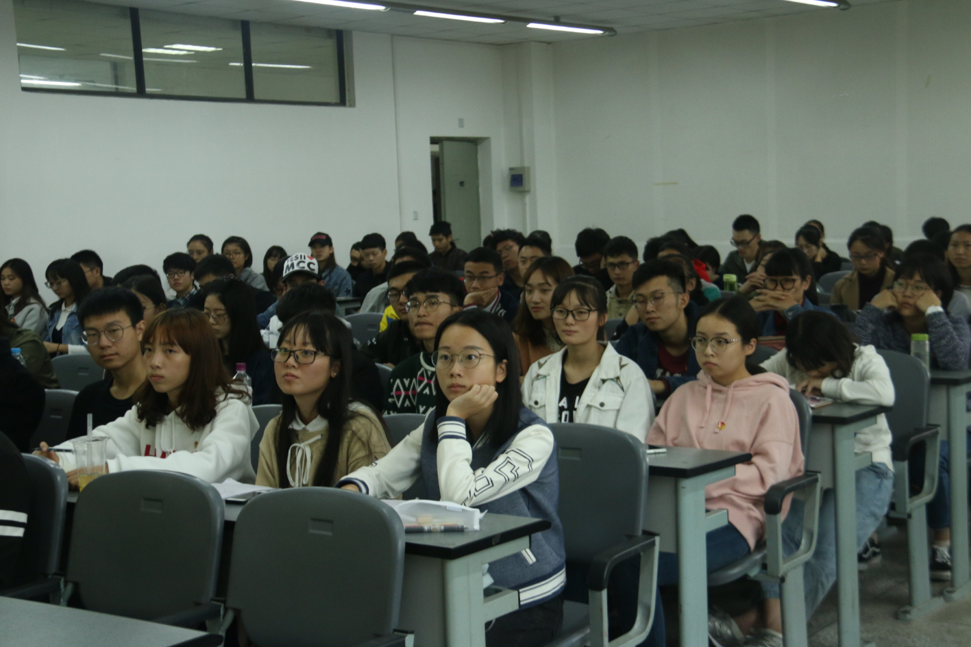 44118太阳成城集团召开新学期团干培训会